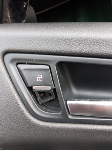 Выключатели 8R2962108AV10 VAG