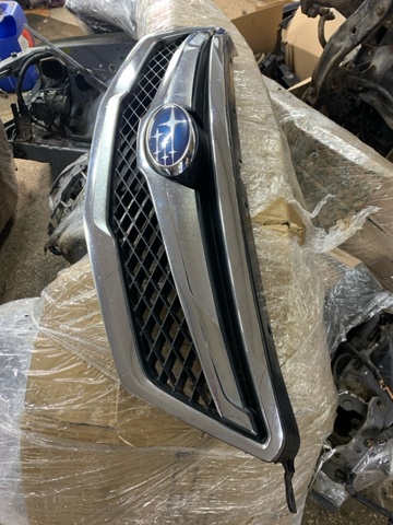 Облицовка радиатора 91121AJ001 SUBARU