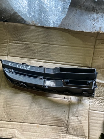 91121XA22A SUBARU Решетка радиатора левая купить в Ровно