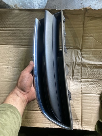 91121XA22A SUBARU Решетка радиатора левая купить в Одесса