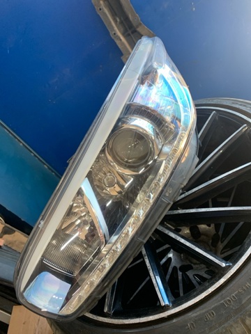 92101A2220 HYUNDAI Левая фара купить в Киев