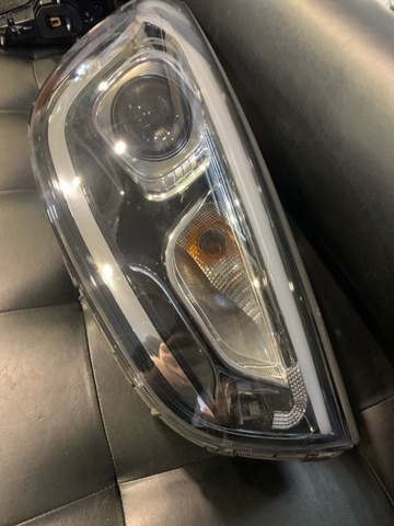 HYUNDAI 921022S610 Правая фара в наличии Житомир