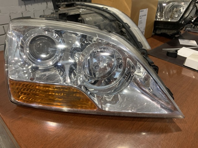 921023E510 HYUNDAI Фара правая купить в Ровно