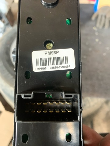 HYUNDAI 935702Y9609P в наличии Тернополь