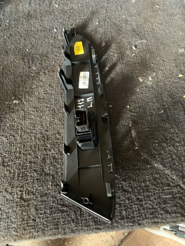 935752S8109P HYUNDAI купить в Сумы