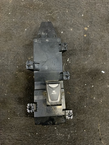 935752W620 HYUNDAI купить в Сумы