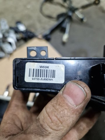 HYUNDAI 937003U690WK в наличии Каменское