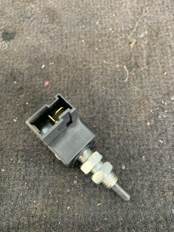 HYUNDAI 938103K000 Датчик включения стопсигнала в наличии Сумы