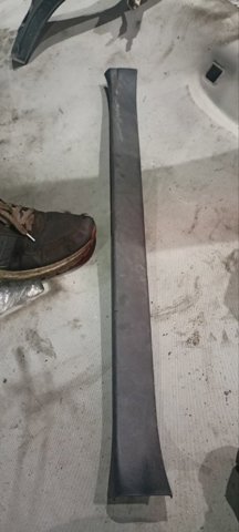 SUBARU 94060FG040JC Накладка дверного порога внутренняя передняя правая в наличии Чернигов