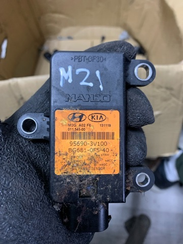 Датчик поперечного ускорения 956903V100 HYUNDAI
