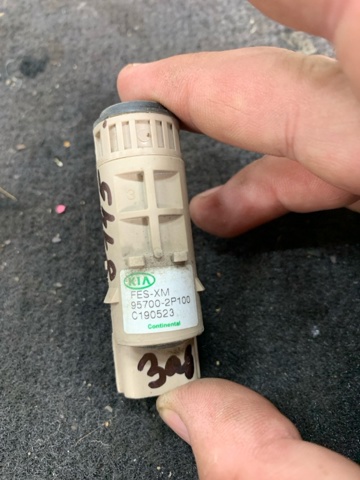 957002P100CA Парктроники задние купить Черкассы