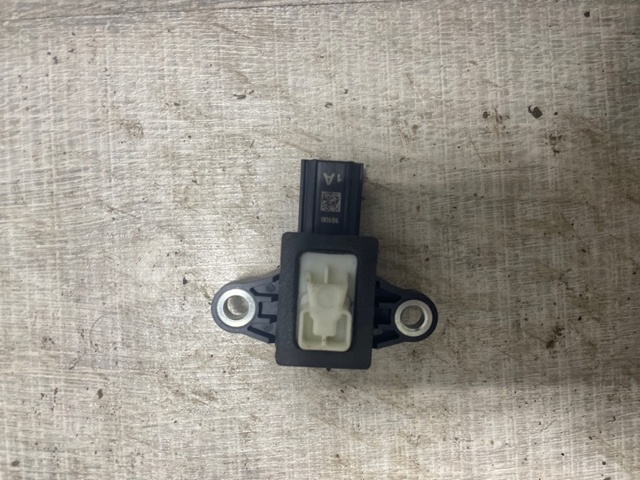 Датчик Эйрбэг передний 95920B1050 HYUNDAI