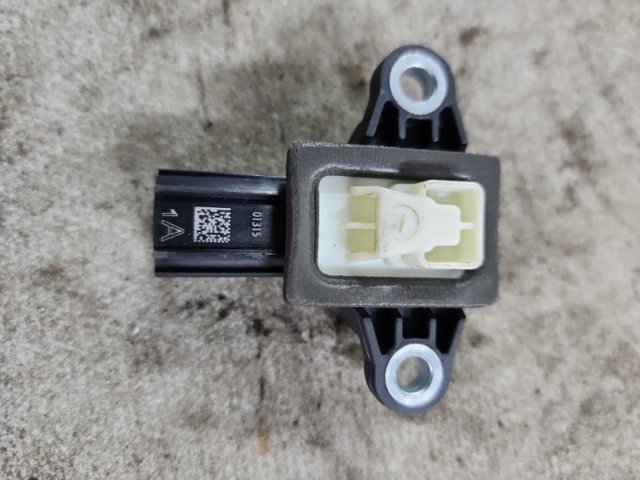 HYUNDAI 95920B1050 Датчик удара в наличии Винница