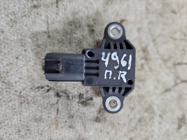 95920B1050 Датчик удара купить Ирпень
