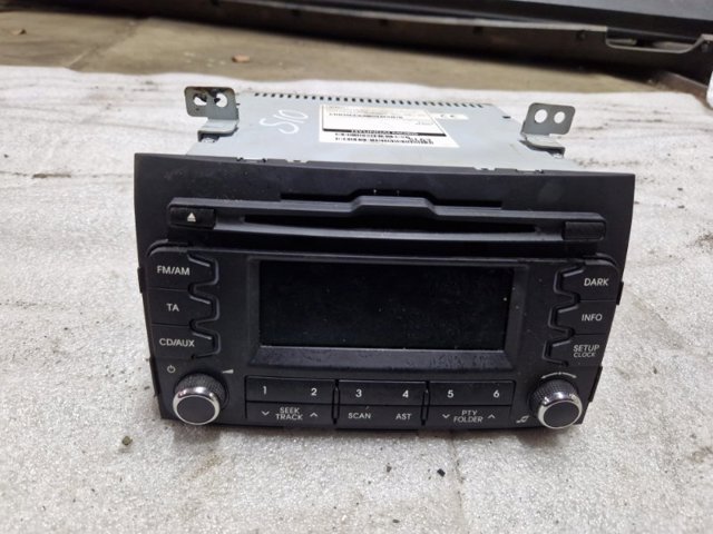 Магнитола (радио AM/FM) 961603U230WK HYUNDAI