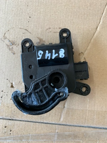 Мотор заслонки печки 971611JAA0 HYUNDAI