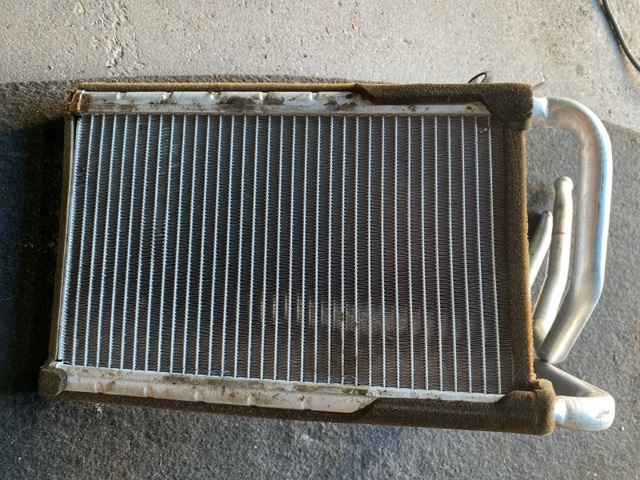 972273E560 HYUNDAI Радиатор печки купить в Николаев