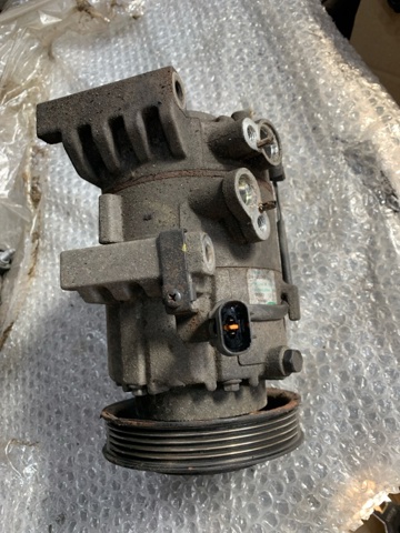 HYUNDAI 97701A6700 Компрессор кондиционера в наличии Николаев