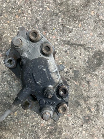 MERCEDES A2044213581 Суппорт тормозной передний левый в наличии Ужгород