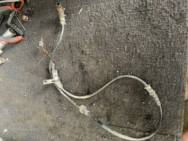 MERCEDES A2115401717 Датчик износа тормозных колодок задний в наличии Одесса