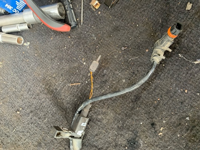 MERCEDES A2115401717 Датчик износа тормозных колодок задний в наличии Хмельницкий