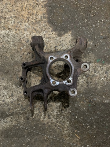 Кулак поворотный правый GHR12611XB MAZDA