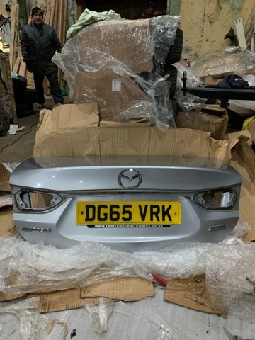 Крышка багажника GHY05261X MAZDA