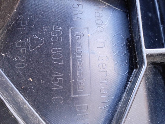VAG 4G5807454C Направляющая заднего бампера правая в наличии Харьков