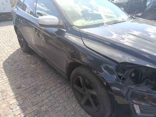 Пассажирская передняя дверь 31457679 VOLVO