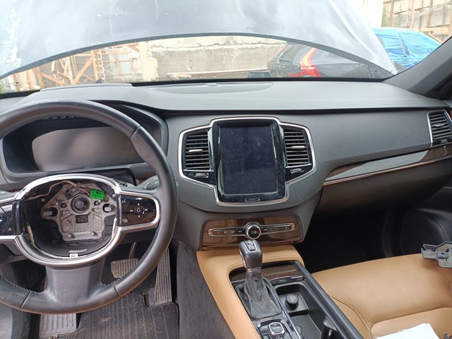Панель приборная торпеды 31688114 VOLVO