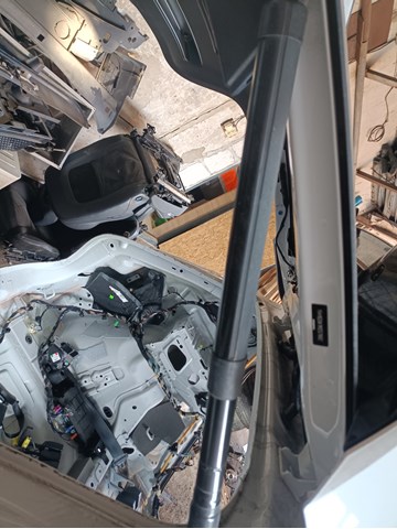 Газовый упор багажника 32296296 VOLVO