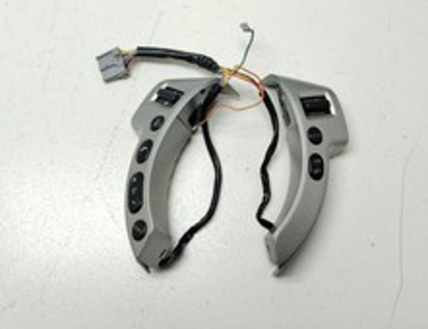 Блок кнопочных переключателей рулевого колеса 25550JH11A NISSAN