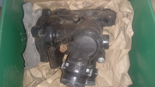 Помпа водяная, корпус B18736 BORSEHUNG