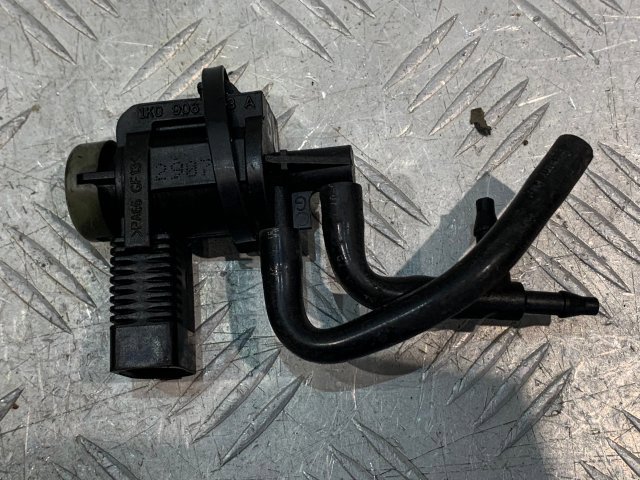 1K0906627A Клапан соленоид регулирования заслонки EGR купить Чернигов