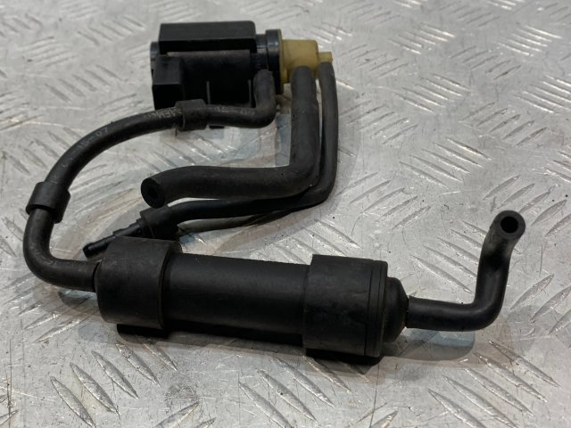 VAG 1K0906627A Клапан соленоид регулирования заслонки EGR в наличии Черновцы