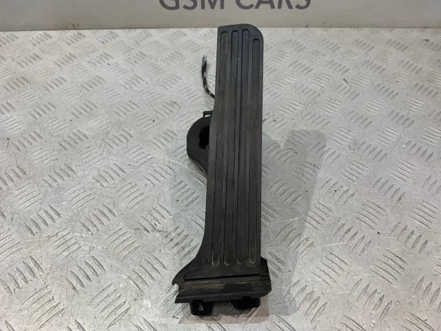 Педаль акселератора Volkswagen Passat B6