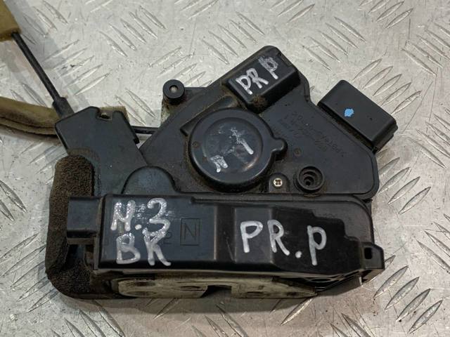 Замок передней пассажирской двери BP4L58310C MAZDA