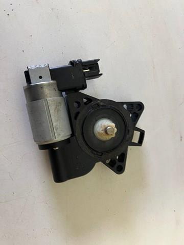 Мотор стеклоподъемника двери передней, правой G22C5858X MAZDA