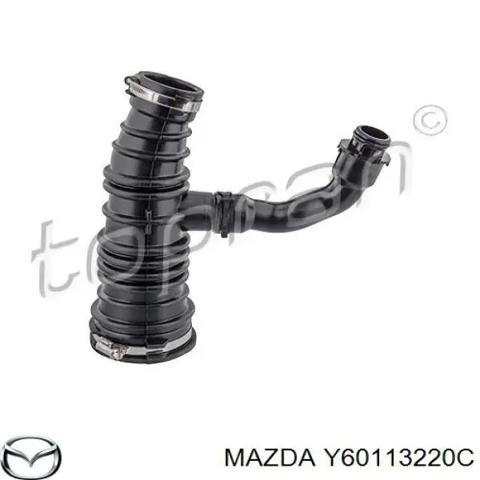 Патрубок воздушный выход воздушного фильтра Y60113220C MAZDA