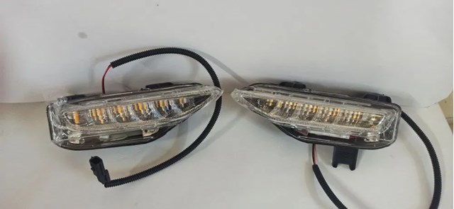 Левый фонарь указателя поворота 261354GA1A NISSAN