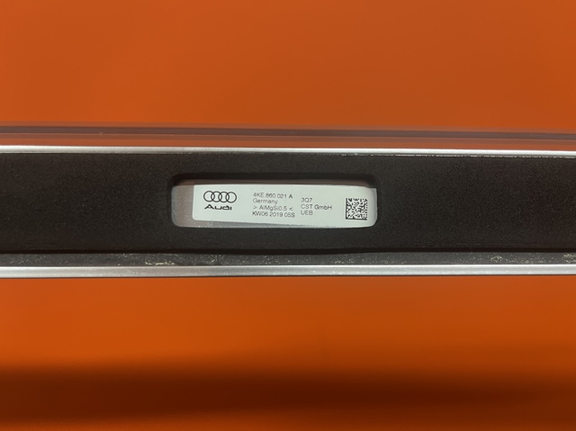 VAG 4KE860021A Рейлинг крыши левый в наличии Ирпень