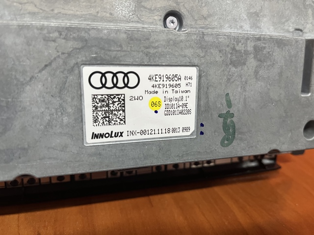 4KE919605A VAG Дисплей многофункциональный купить в Черкассы