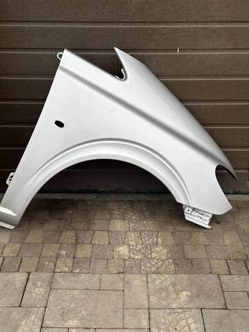 Левое крыло Mercedes Vito 2 639