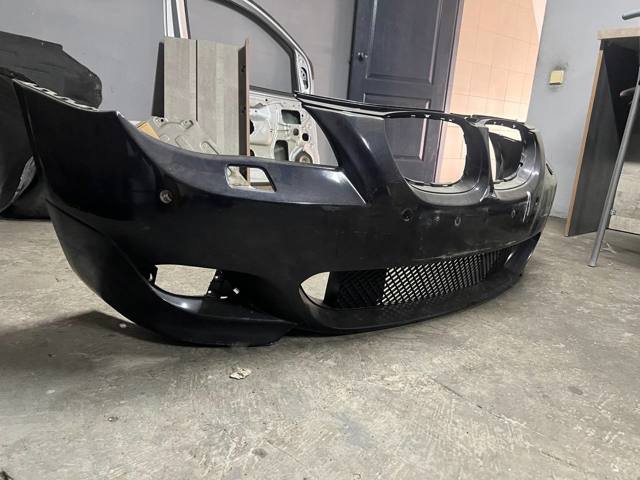 51117897208 BMW Передний бампер купить в Ирпень