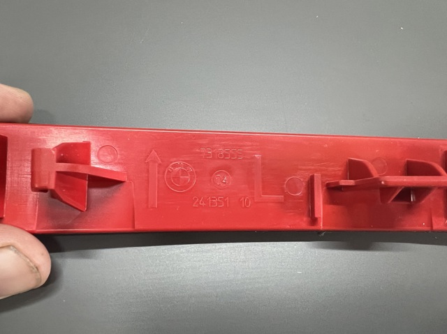 63147318555 BMW Катафот (отражатель) заднего бампера левый купить в Полтава