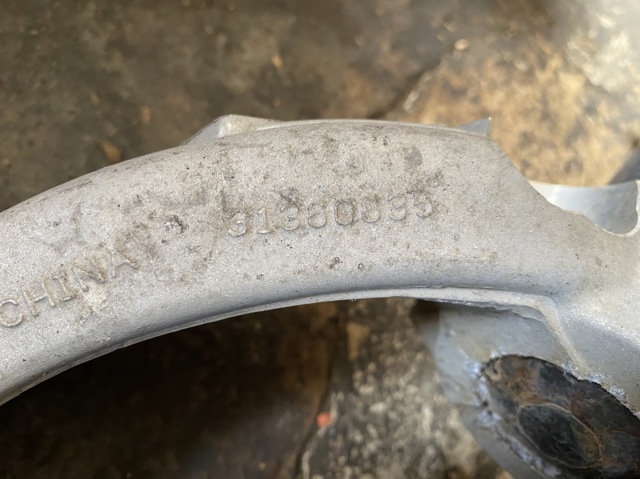 Нижняя шаровая опора 31360835 VOLVO