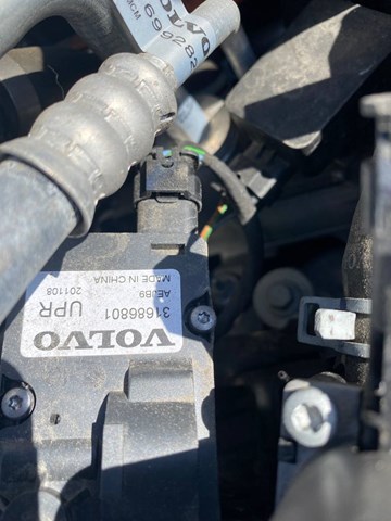 Регулирующий клапан охлаждающей жидкости 31686801 VOLVO