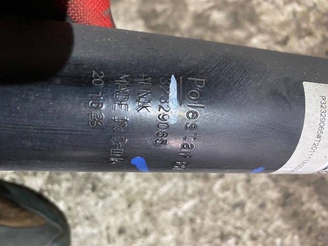 Стойка задняя правая 32329065 VOLVO