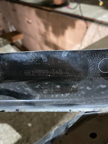 Усилитель переднего подрамника 8K1399345C VAG