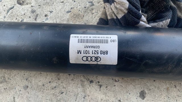 Вал карданный задний 8R0521101M VAG